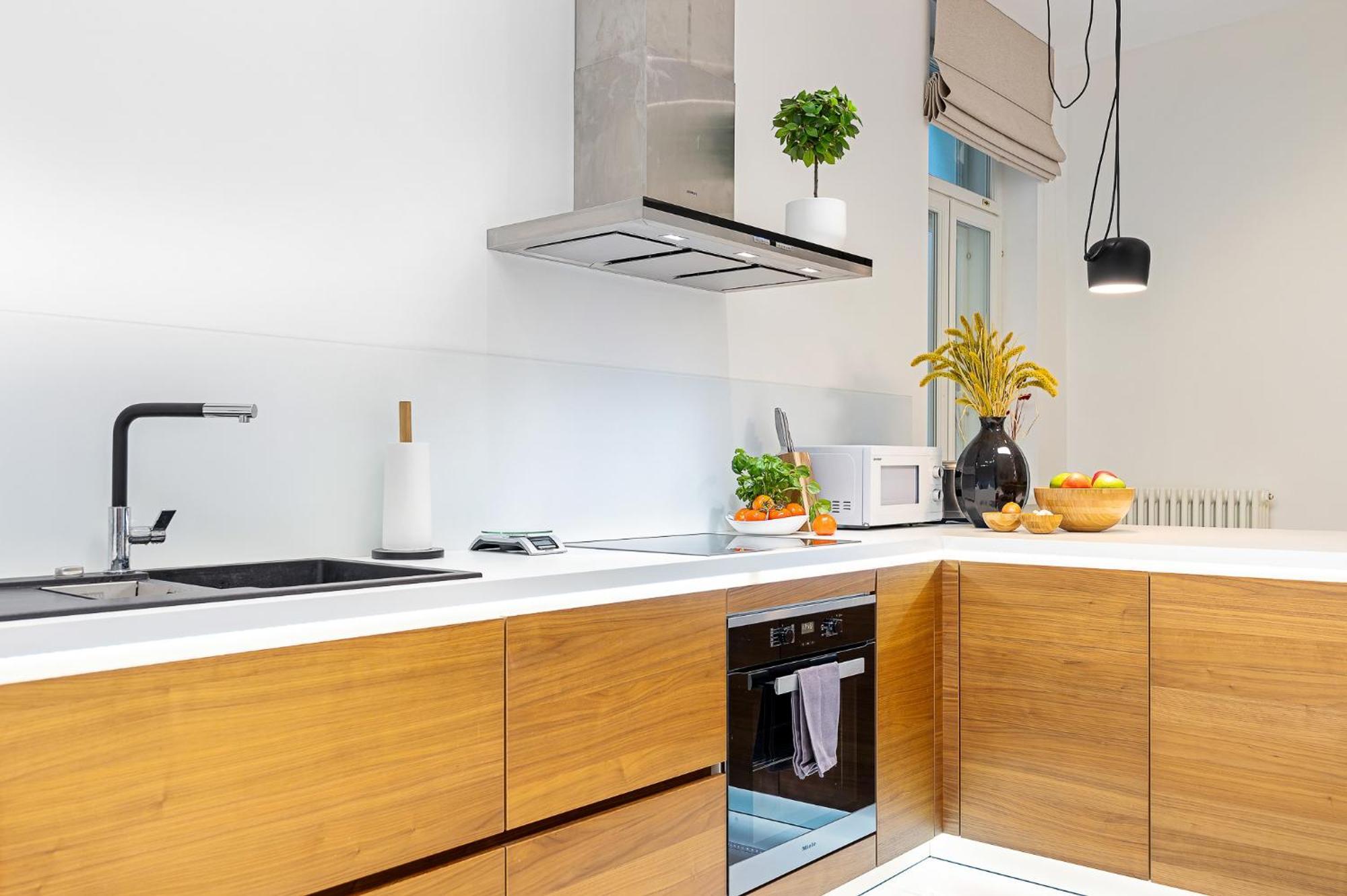 5 Stories Luxury&space In The Old Town With Care For Апартамент *